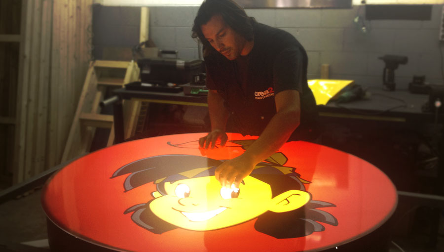 Fabricacion y montaje de rótulo corporeo establecimiento Drim